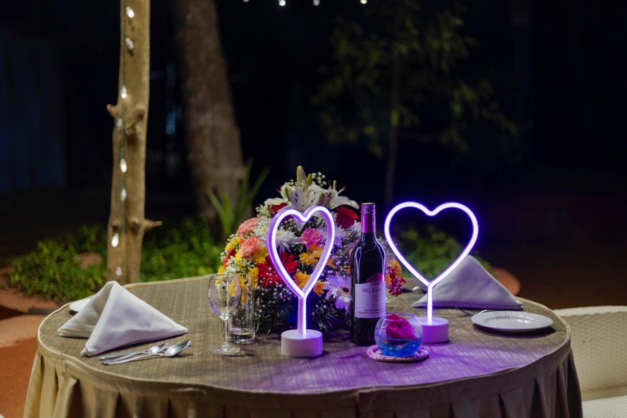 Sterling Karwar Hotel Bagian luar foto