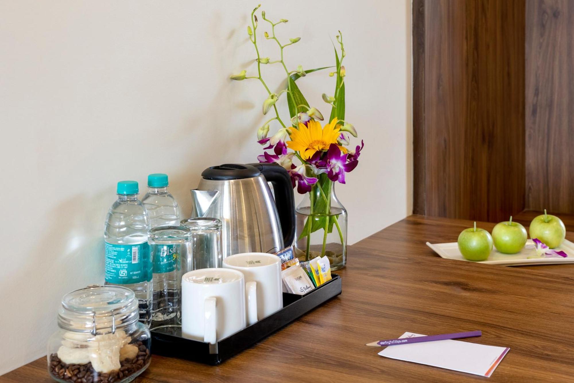 Sterling Karwar Hotel Bagian luar foto