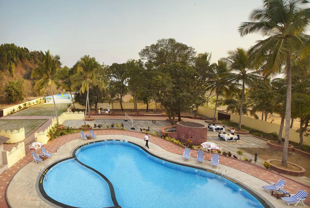 Sterling Karwar Hotel Bagian luar foto