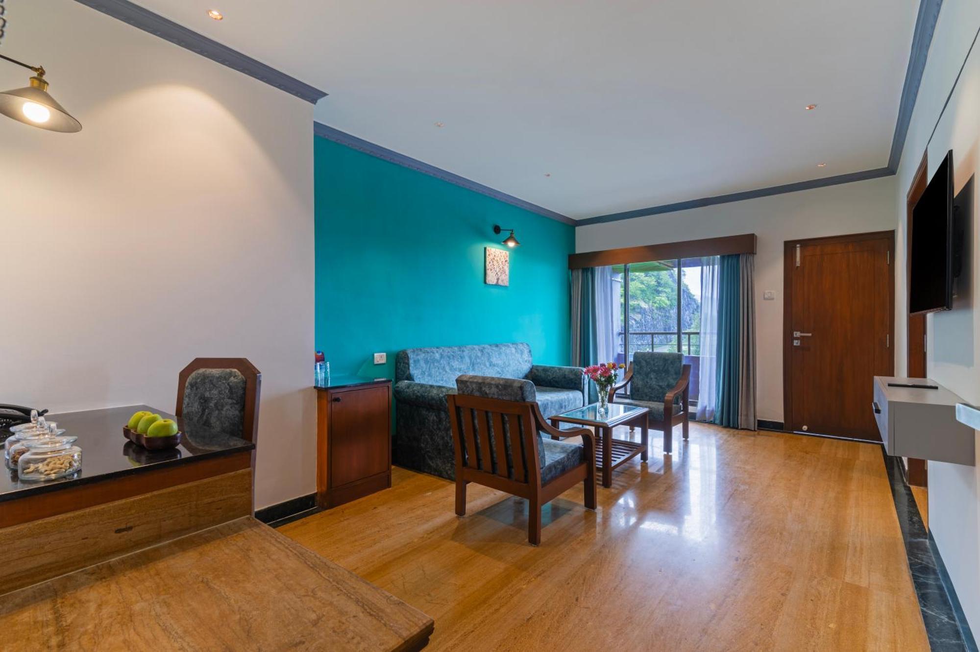Sterling Karwar Hotel Bagian luar foto