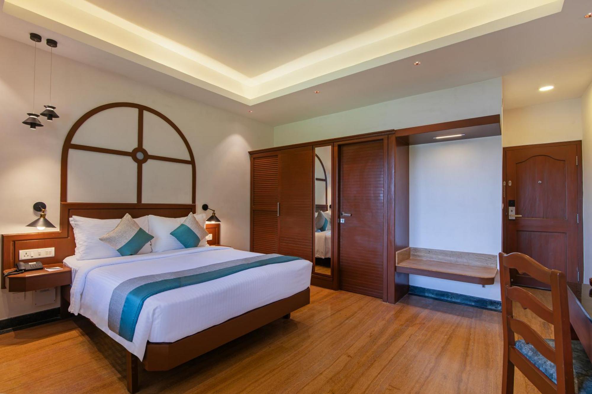 Sterling Karwar Hotel Bagian luar foto