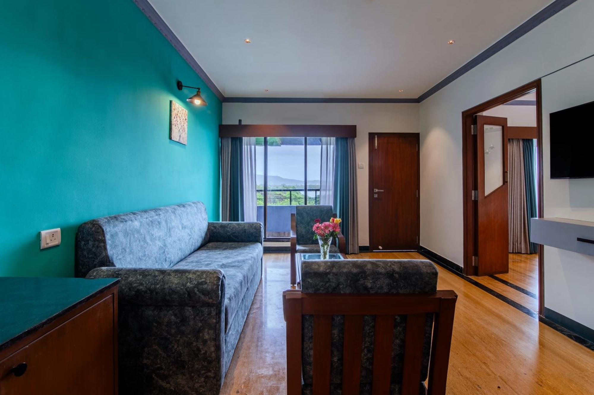 Sterling Karwar Hotel Bagian luar foto