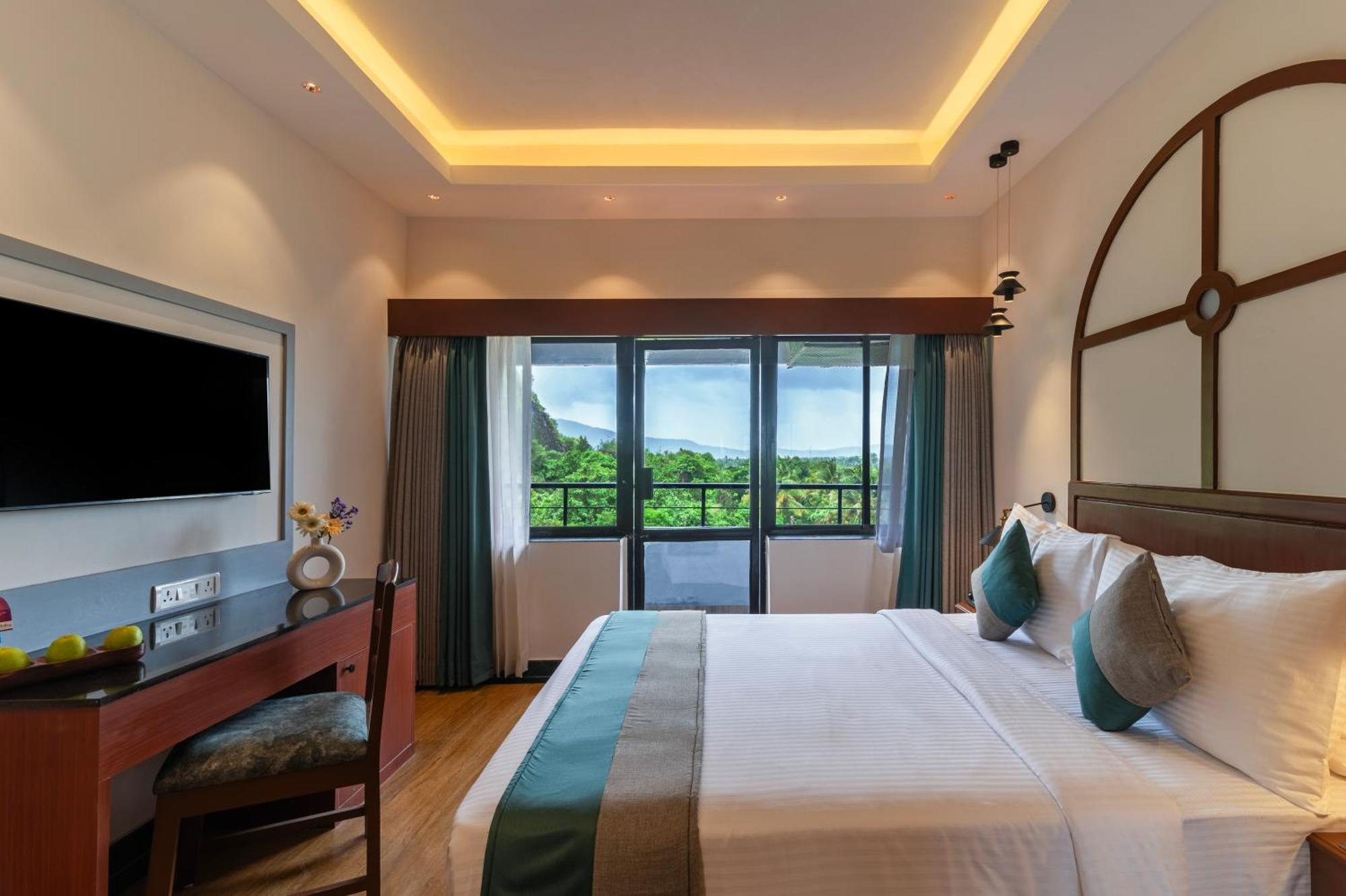 Sterling Karwar Hotel Bagian luar foto